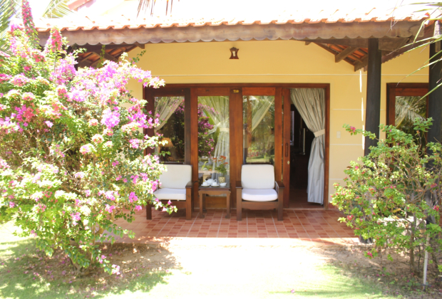BUNGALOW POOL VIEW