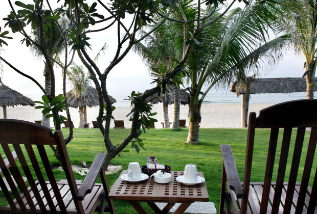 VILLA BEACH FRONT
